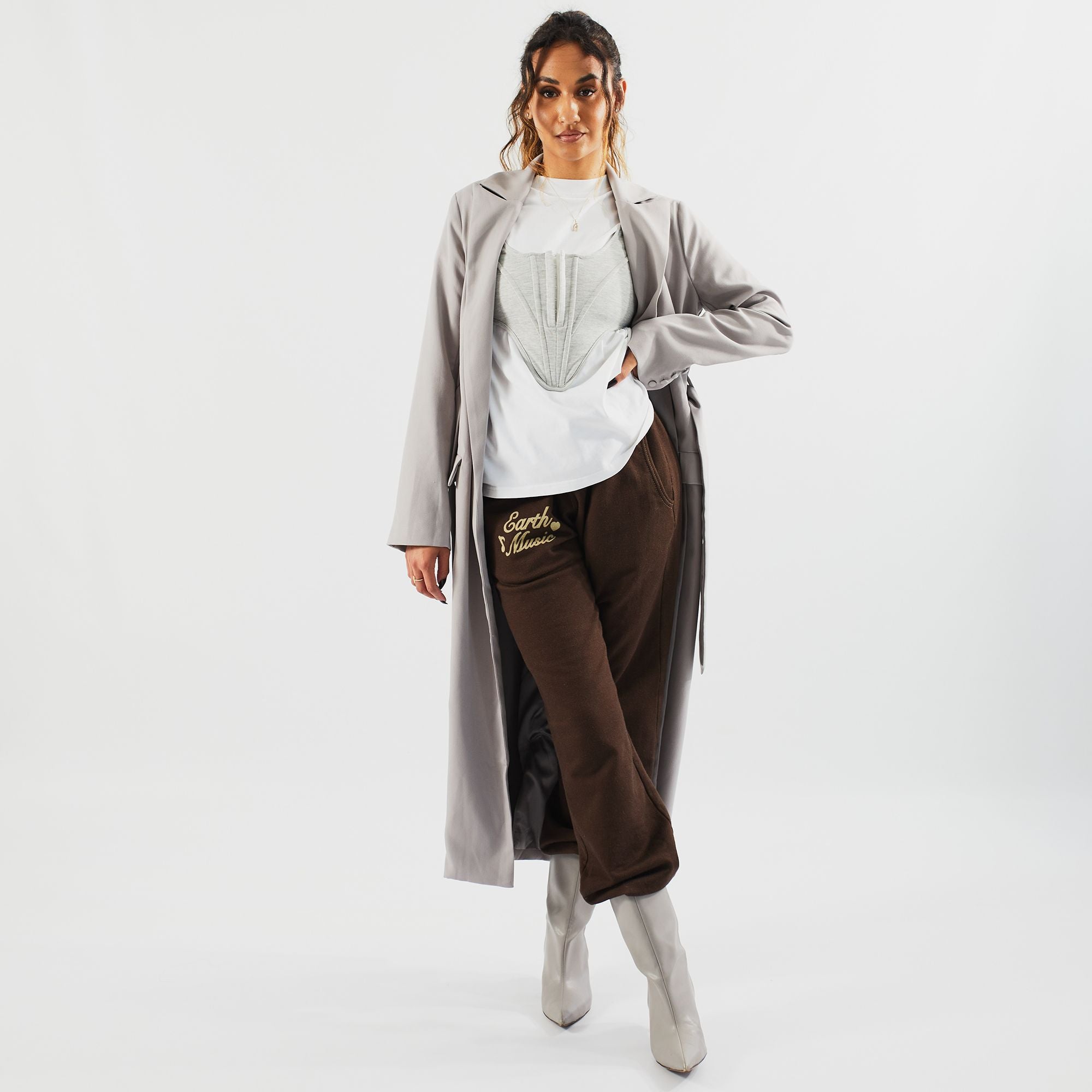 EARTH MUSIC SWEAT PANTS (BROWN)