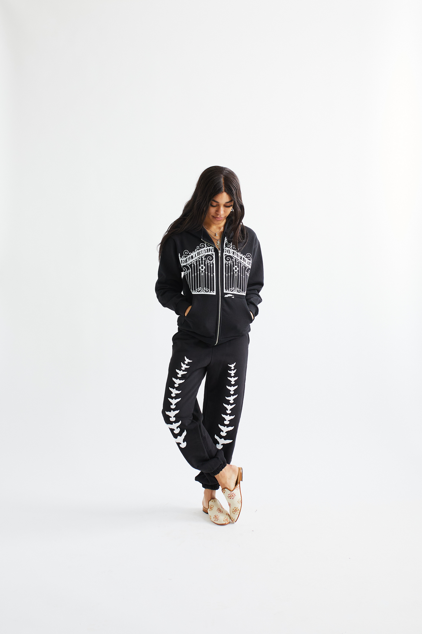 The Wonders Zip-Up Sweatshirt (Black)